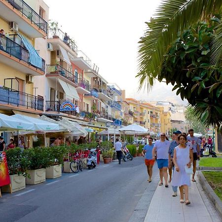 Savoca Apartment Giardini Naxos Exterior foto